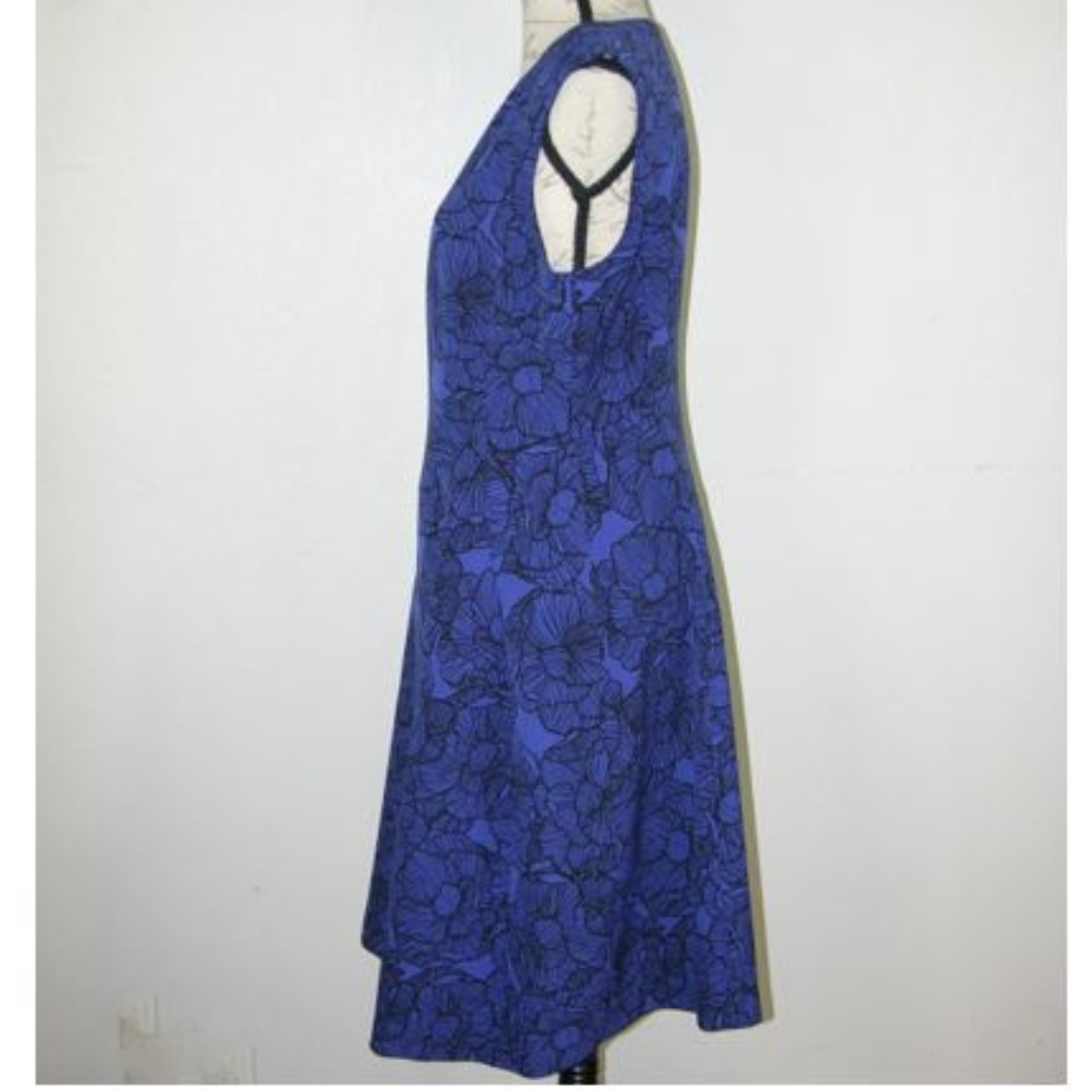 Floral Printed Blue Inverted Pleat Dress - Picture 2 of 5
